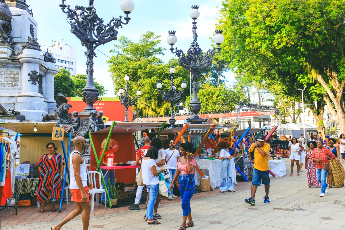 Feira da Sé por Lucas Leawry