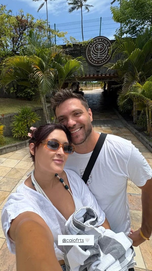 Beatriz Bonemer e Caio Freitas por Reprodução / Instagram