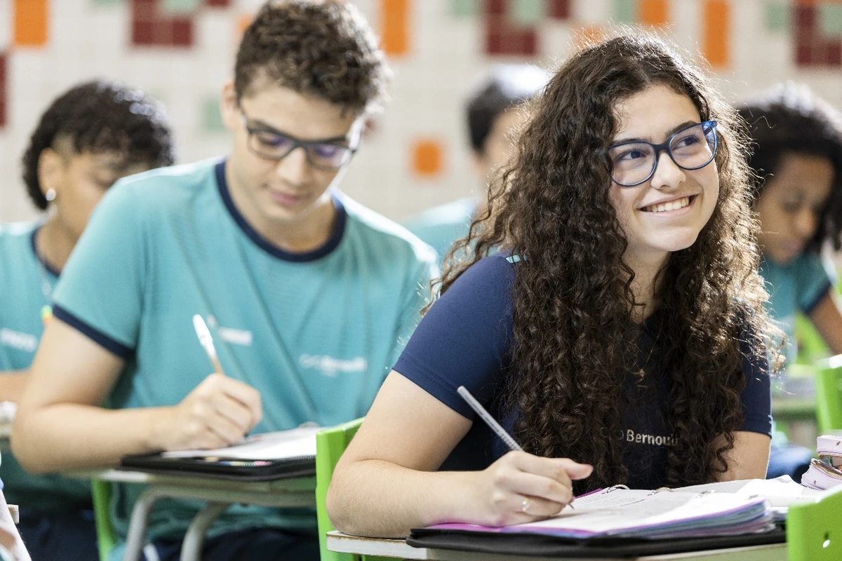 Bernoulli Educação por Divulgação Bernoulli Educação