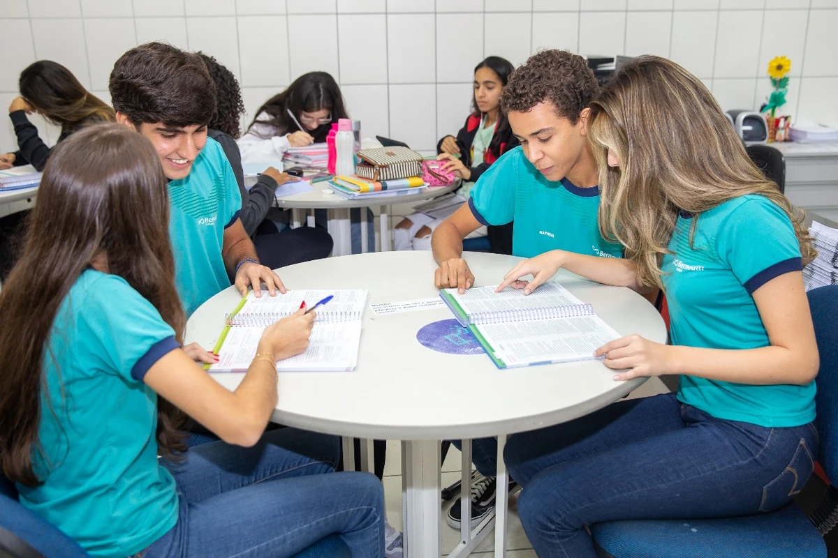 Bernoulli Educação por Divulgação Bernoulli Educação