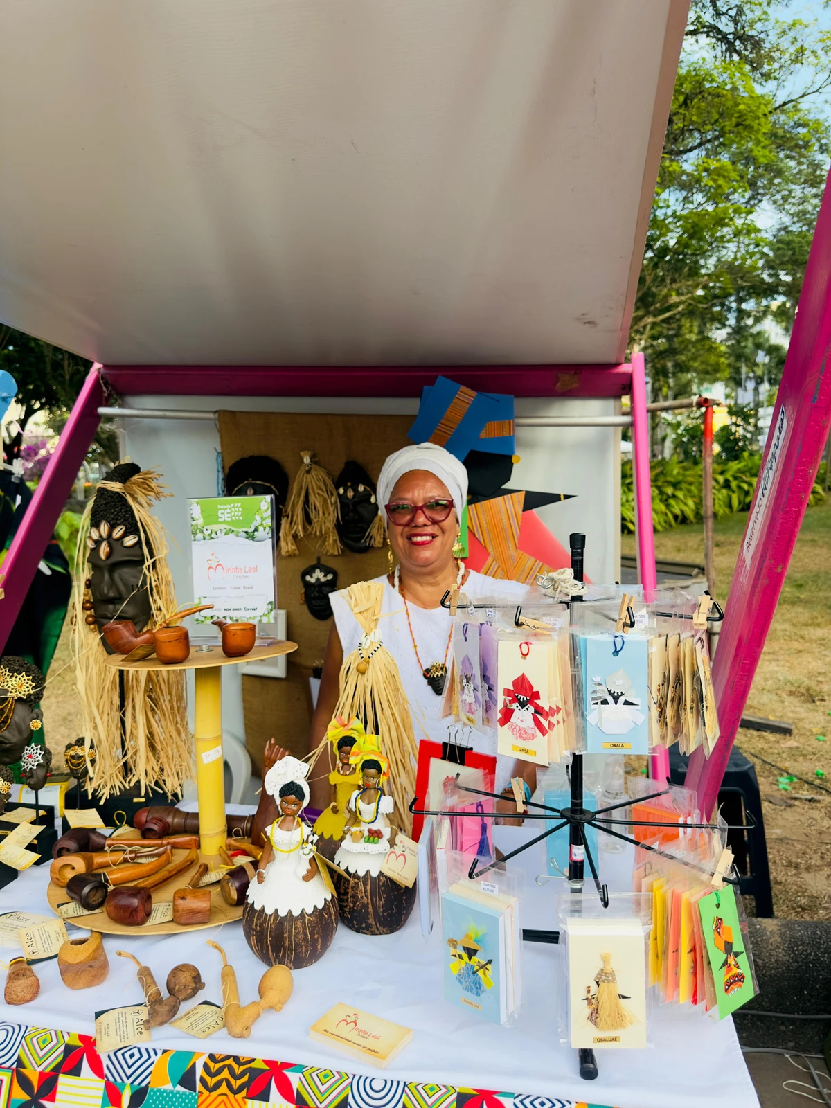 Criada em 2018, a Feira da Sé conta com produtos que vão desde brincos feitos à mão até bonecas de pano por Acervo Instituto ACM