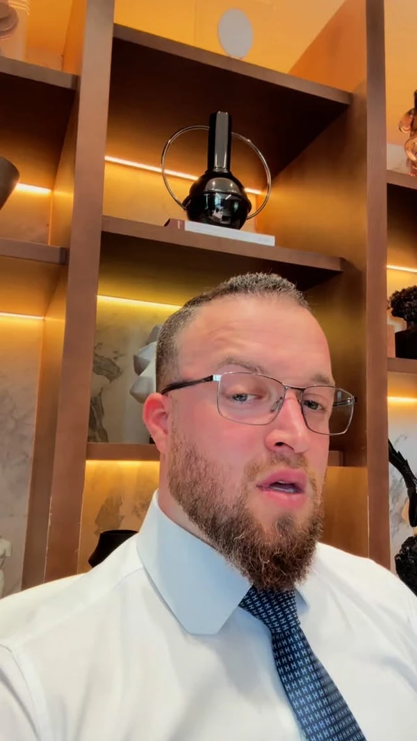 Médico com 1,5 milhão de seguidores é condenado a remover conteúdo falso sobre câncer das redes por Reprodução