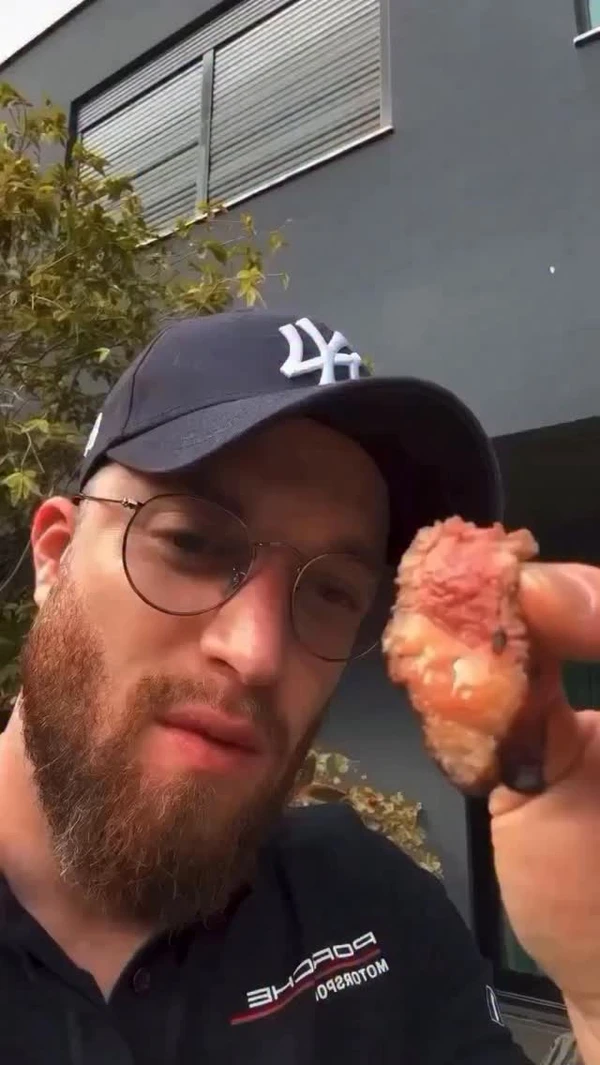 Médico com 1,5 milhão de seguidores é condenado a remover conteúdo falso sobre câncer das redes por Reprodução