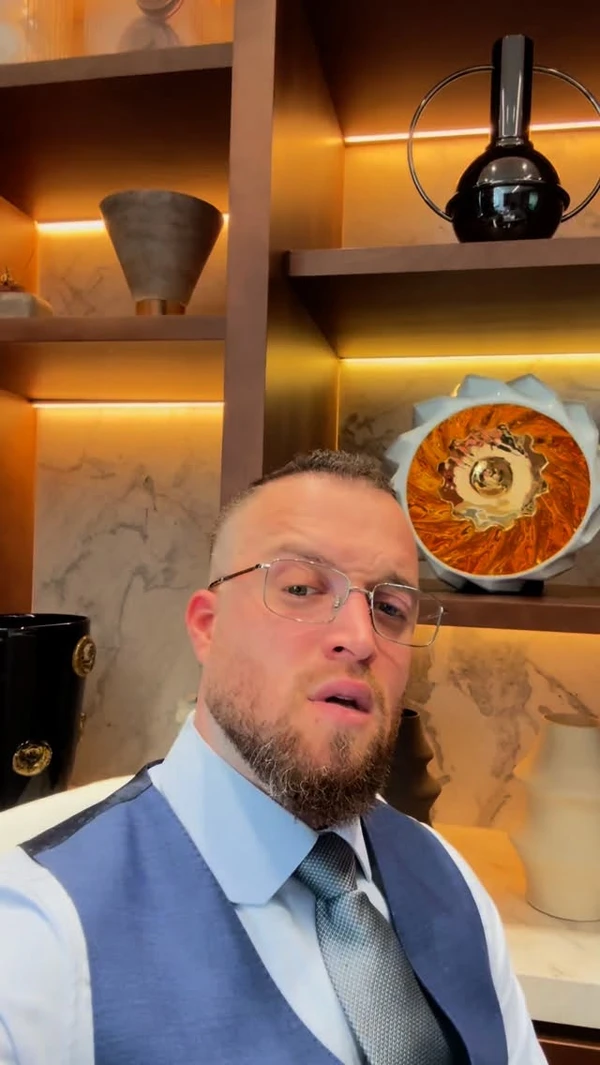 Médico com 1,5 milhão de seguidores é condenado a remover conteúdo falso sobre câncer das redes por Reprodução