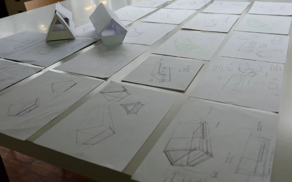  Prefeitura autorizou a instalação de pequenas cabines destinadas ao uso de cidadãos vulneráveis por Reprodução