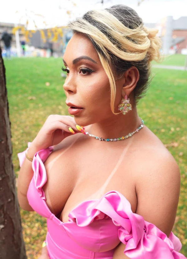 Suellen Carey por Reprodução | Instagram