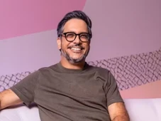 Imagem - Lúcio Mauro Filho posta foto rara ao lado do filho de 22 anos: 'Maior amor'