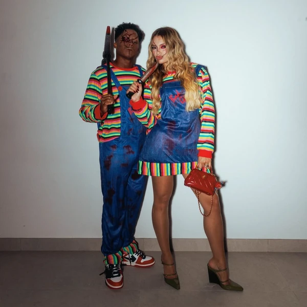 Gabriely Miranda e Endrick fantasiados para o Halloween de Virginia e Vini Jr. por Reprodução/Instagram