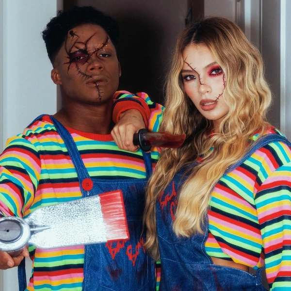 Gabriely Miranda e Endrick fantasiados para o Halloween de Virginia e Vini Jr. por Reprodução/Instagram