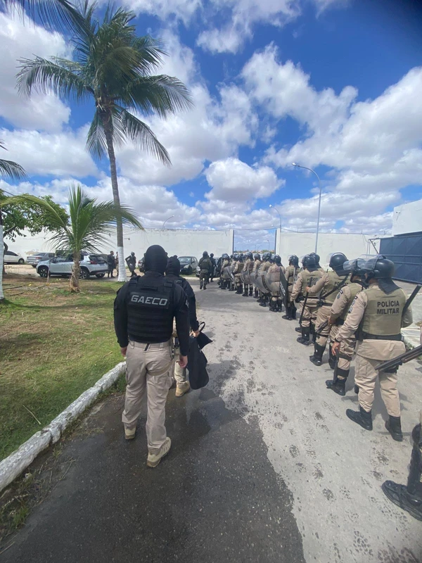 Penitenciária da Bahia é alvo de operação contra o crime organizado por Divulgação