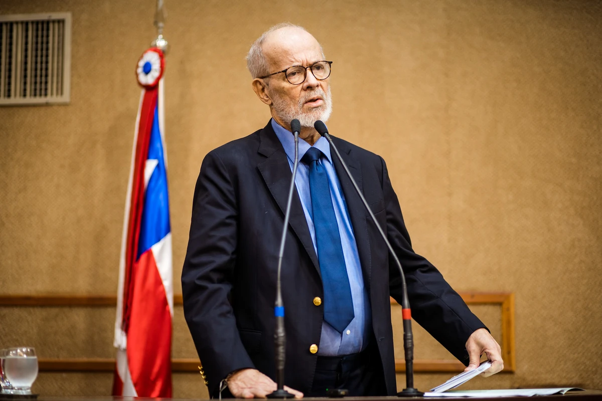 Presidente do Ibram, Raul Jungmann, é agraciado com título de cidadão baiano por Divulgação Ibram