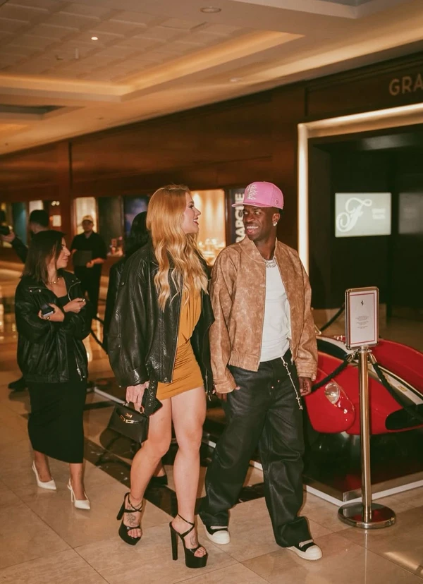 Virginia Fonseca e Vini Jr. em Madrid por Reprodução