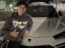Imagem - Aos 15 anos, filho de Cristiano Ronaldo ganha carro de luxo de R$ 1,65 milhão