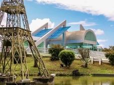 Imagem - Parispiranga: conheça a cidade baiana que tem uma miniatura da Torre Eiffel