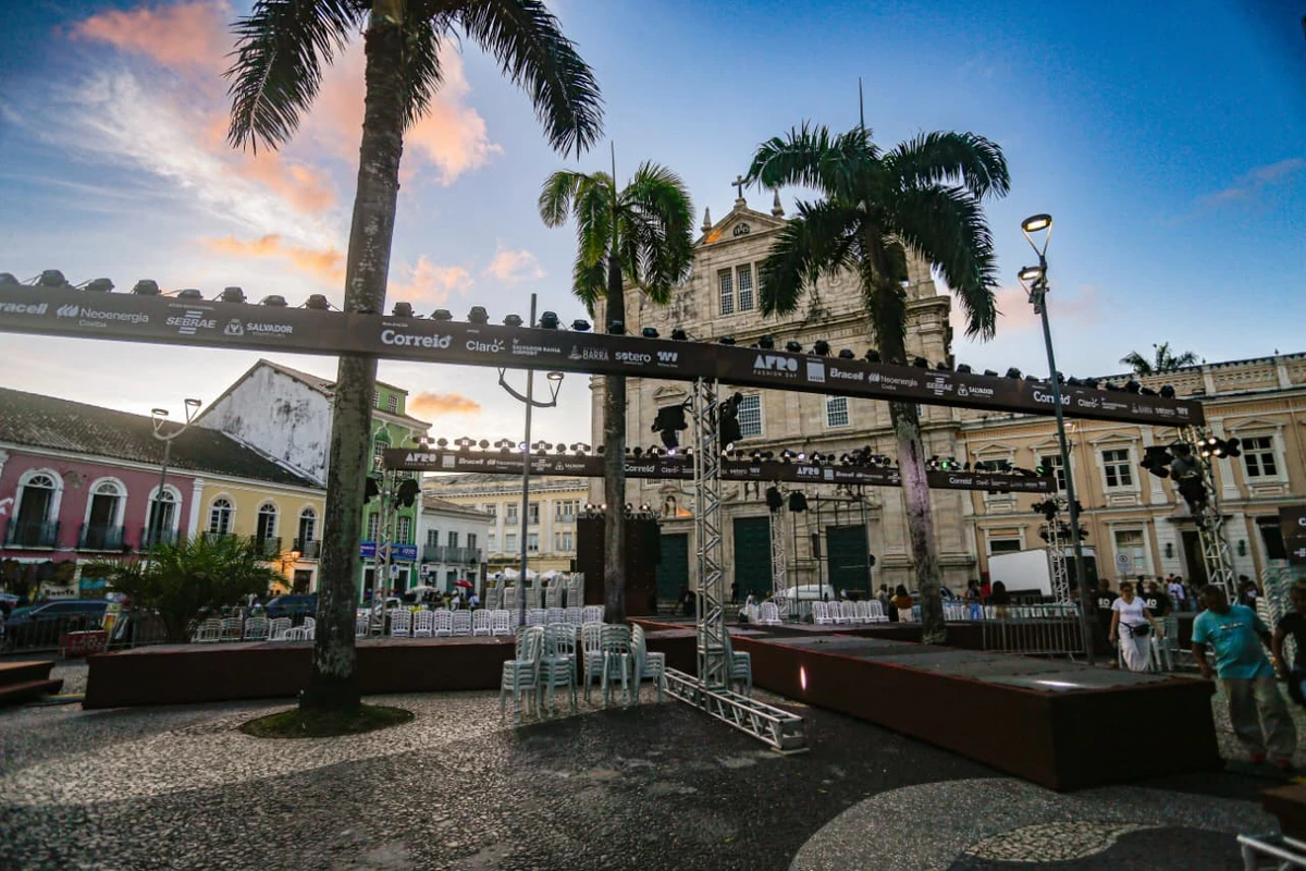 Ensaio geral de modelos e artistas do Afro Fashion Day 2025 por Arisson Marinho/CORREIO
