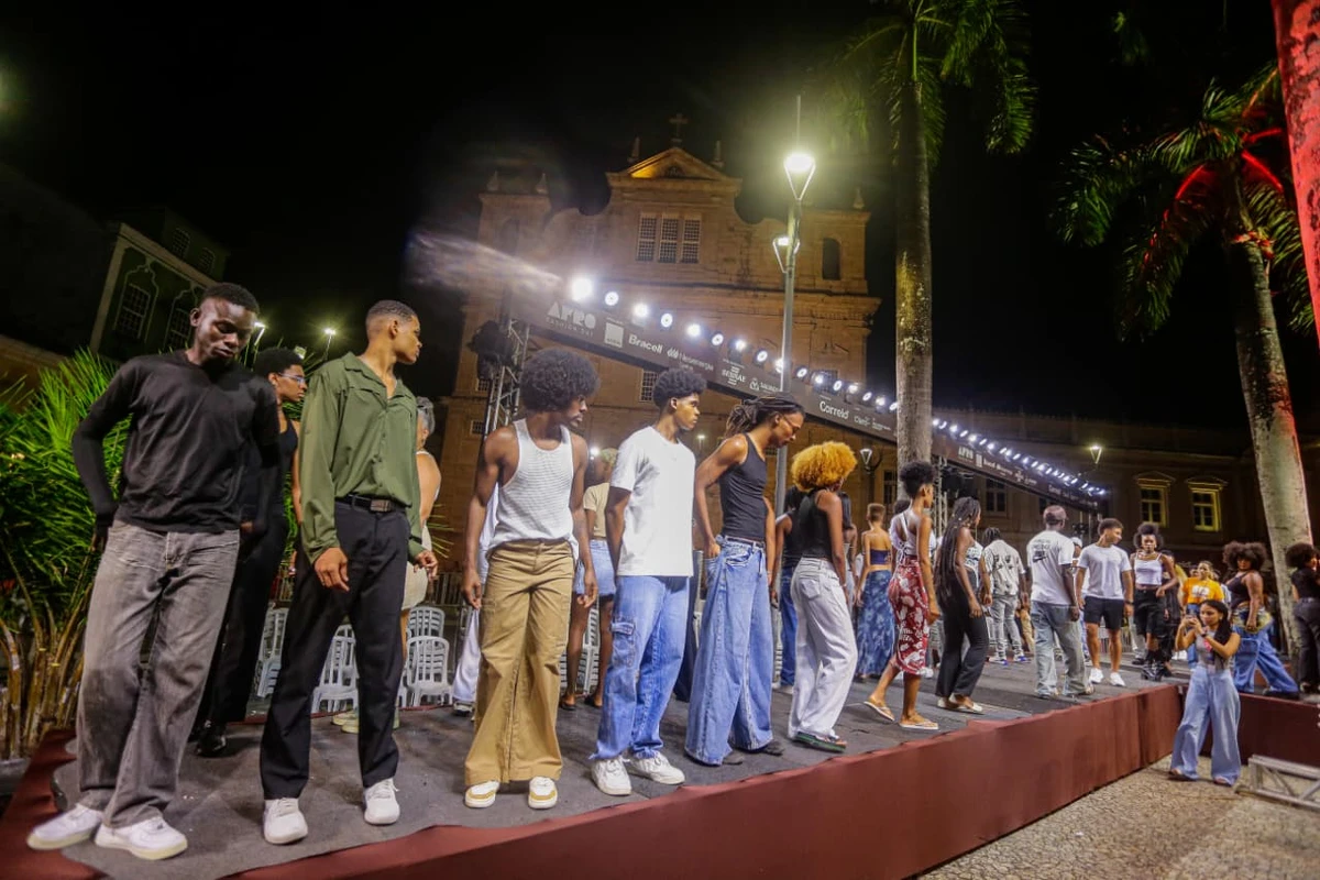 Ensaio geral de modelos e artistas do Afro Fashion Day 2025 por Arisson Marinho/CORREIO