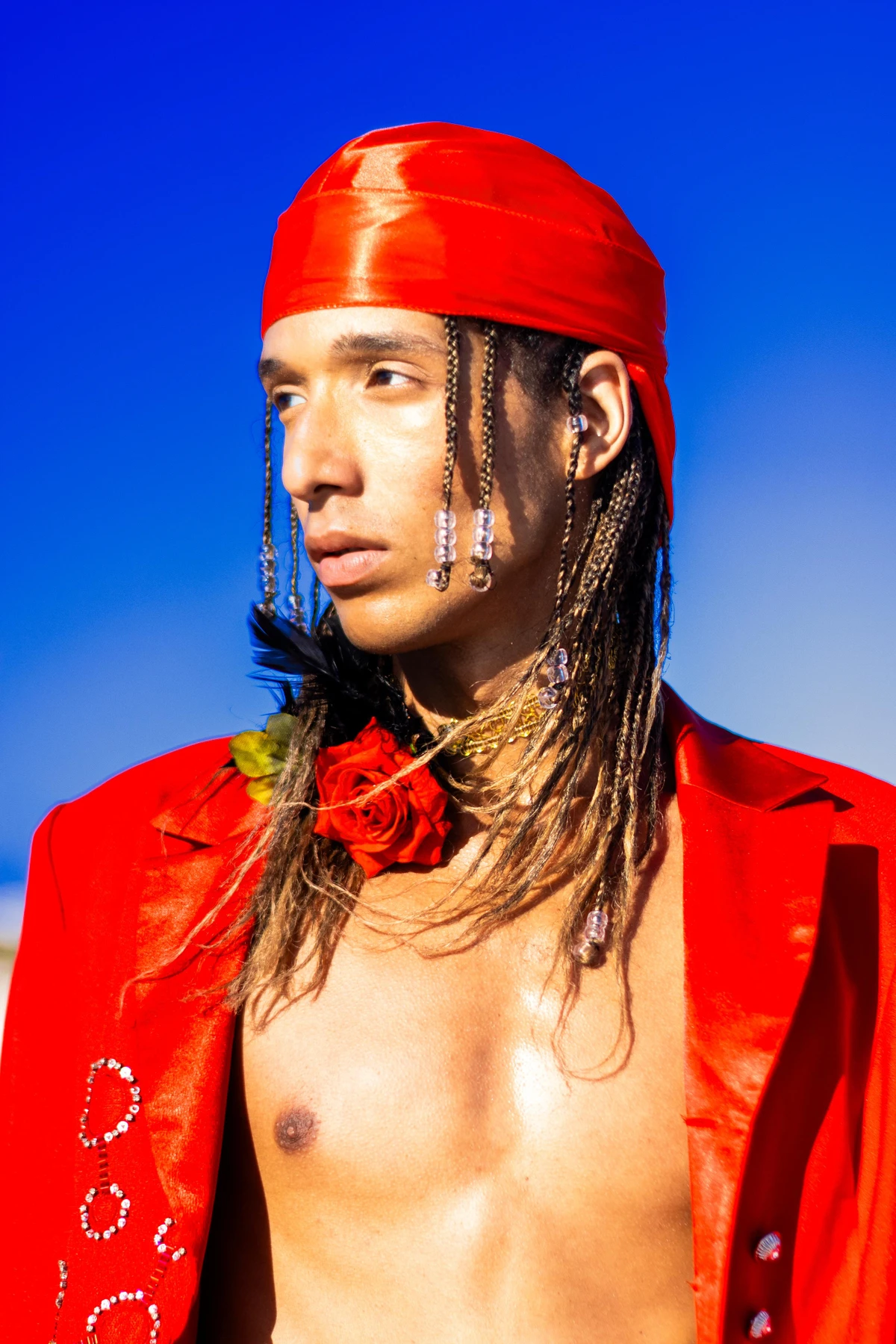 Felupz promete performance que une corpo, ritmo e identidade por Estúdio Madame