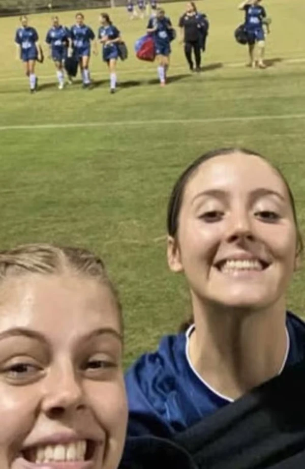 Finley Bone por Reprodução