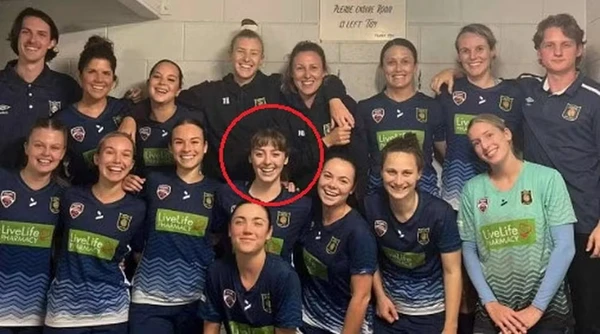 Finley Bone por Reprodução