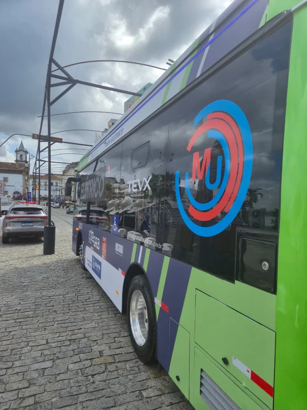 Inauguração da linha experimental utilizando ônibus 100% elétrico, ligando a Praça da Sé ao Largo do Campo Grande por Moysés Suzart