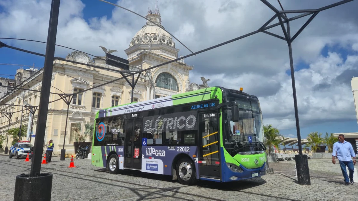 Inauguração da linha experimental utilizando ônibus 100% elétrico, ligando a Praça da Sé ao Largo do Campo Grande por Moysés Suzart