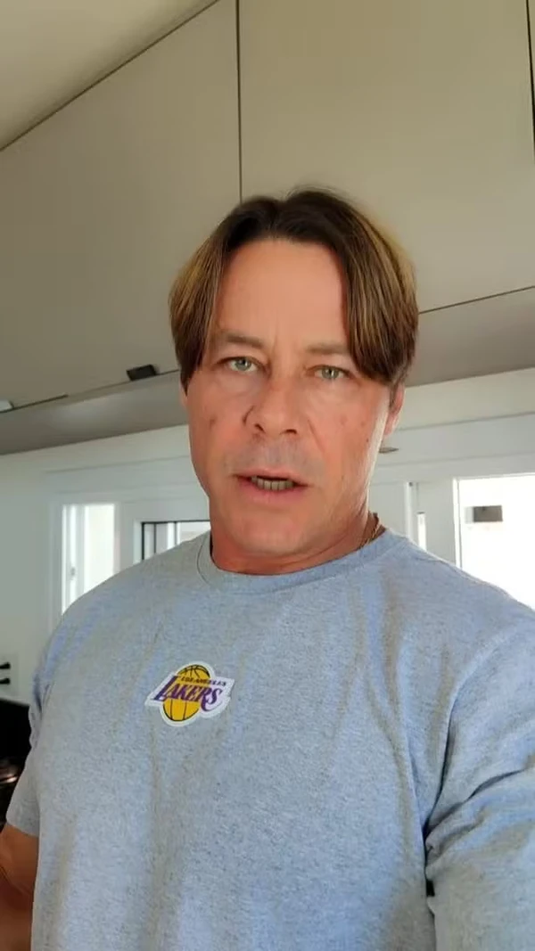 Theo Becker por Reprodução