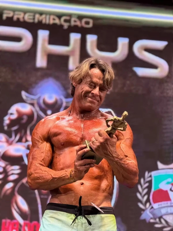 Theo Becker atualmente se dedica ao fisiculturismo por Reprodução