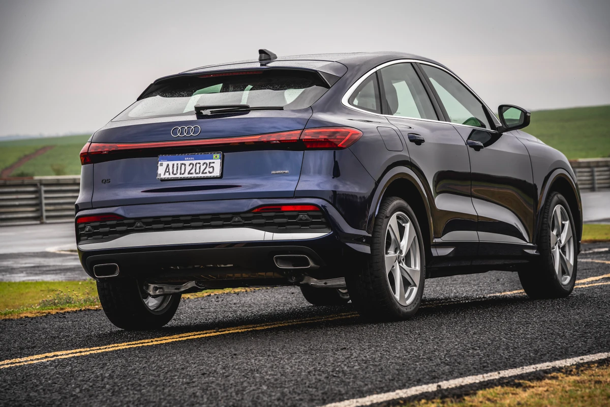 Na configuração Sportback o bagageiro tem capacidade para 515 litros por Divulgação