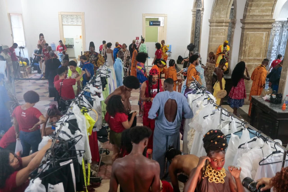 Bastidores do Afro Fashion Day e Feira da Sé por Arisson Marinho/CORREIO
