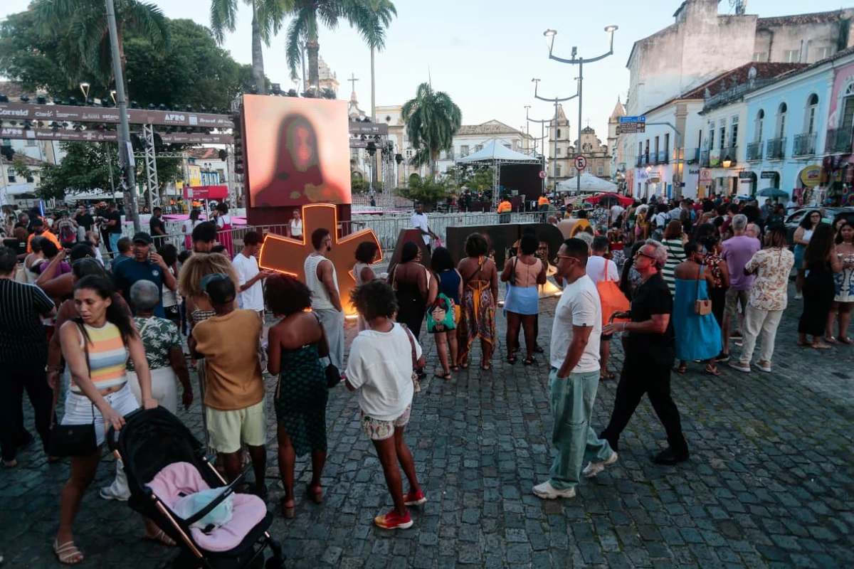 Bastidores do Afro Fashion Day e Feira da Sé por Arisson Marinho/CORREIO