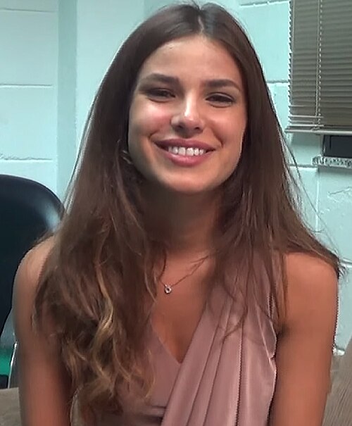 Thaís Melchior, nascida em 1991, é atriz brasileira conhecida por trabalhos em novelas e séries da TV Globo e Record por Divulgaçao