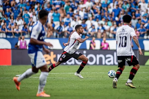 Vitória perdeu para o Cruzeiro no Mineirão por Victor Ferreira/E.C. Vitória