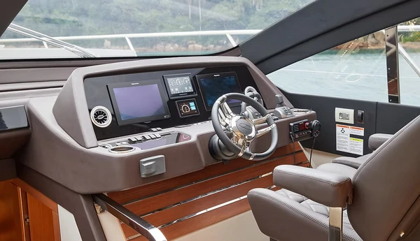 Lancha de R$ 14 milhões de Bell Marques por Divulgação