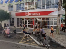Imagem - Bradesco é condenado a pagar indenização de R$ 10 mil a funcionários que trabalharam sem segurança