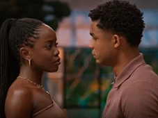 Imagem - Término, parto em ônibus, armação: veja resumo de 'Dona de Mim', semana de 03/11 a 8/11