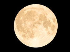 Imagem - Superlua aparece em todo o Brasil na próxima quarta (5); saiba como ver