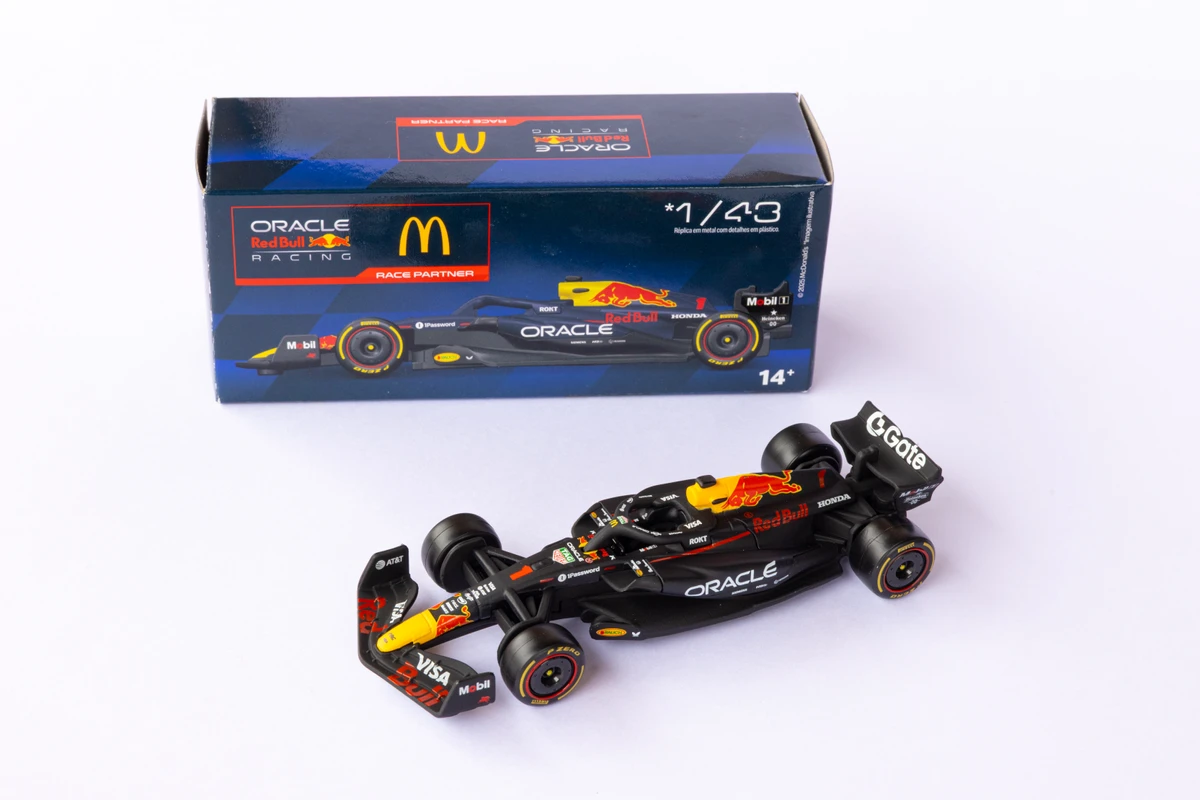 Carro RB21, de Max Verstappen, terá miniatura exclusiva no McDonald's