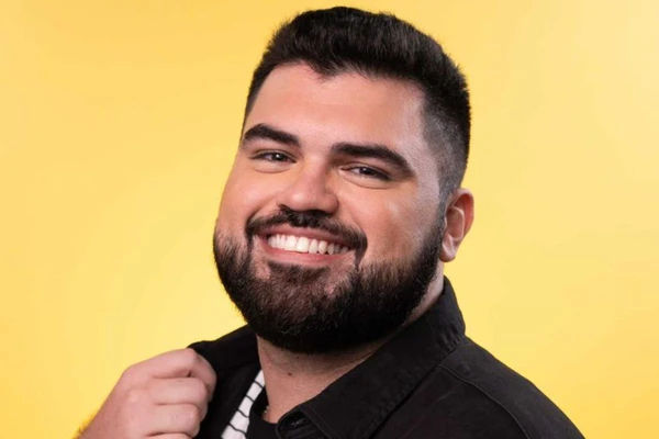 Kadu Brandão estreou nesta segunda-feira (3)