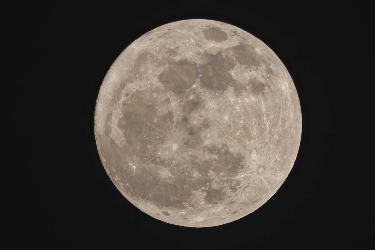 Superlua por Shutterstock