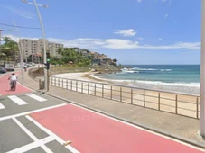 Imagem - Homem assalta turista e tenta fugir pelo mar em Ondina