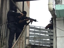 Imagem - Polícia realiza megaoperação contra membros do Comando Vermelho na Bahia