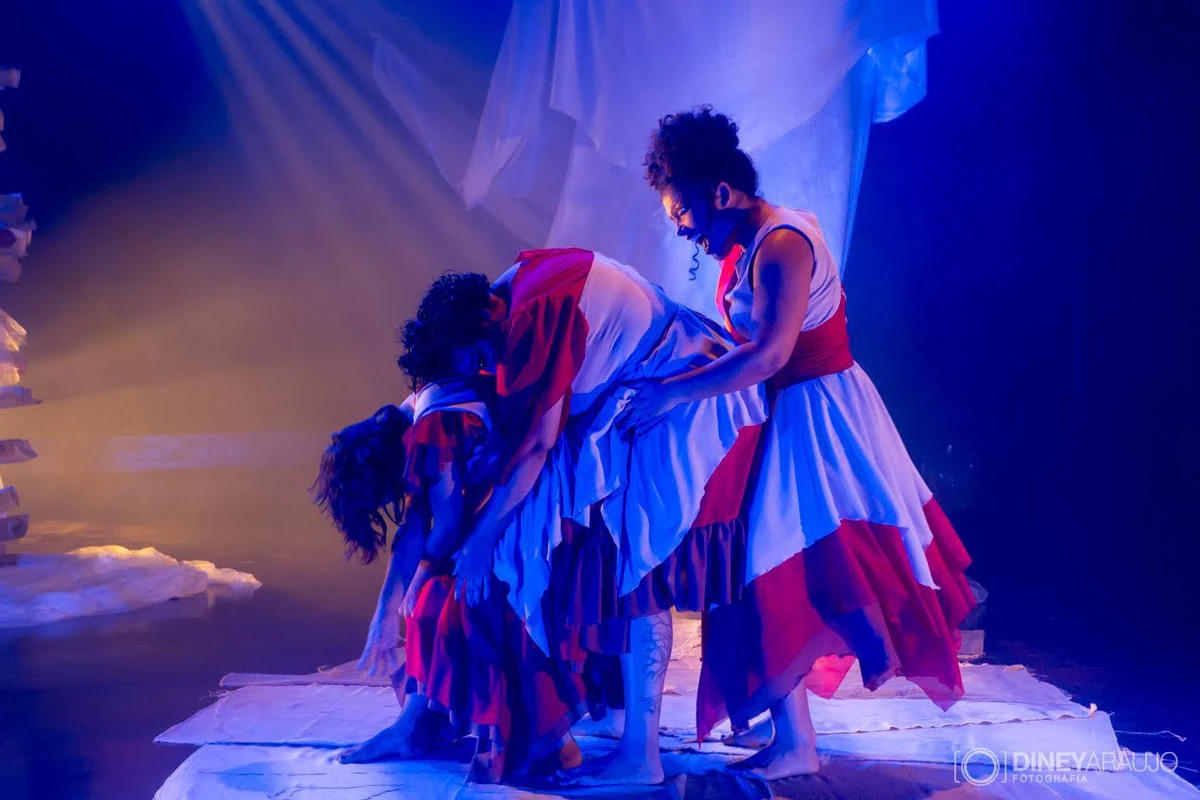 Espetáculo Do Fundo ao Fôlego: Ecos de Mulheres