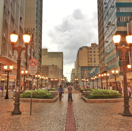Rua das Flores — Curitiba (PR) por Reprodução