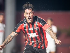 Imagem - Com gol de Lucas Halter, Vitória supera Internacional e dorme fora do Z-4