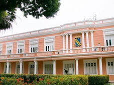 Imagem - Universidade Federal abre concurso com 77 vagas imediatas e auxílio-alimentação de R$ 1 mil