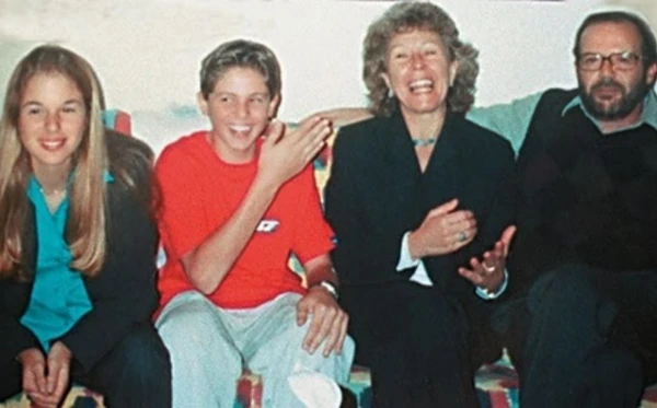  Casa onde os pais de Suzane Richthofen foram assassinados em 2002 passou por reforma e novo dono transformou o visual