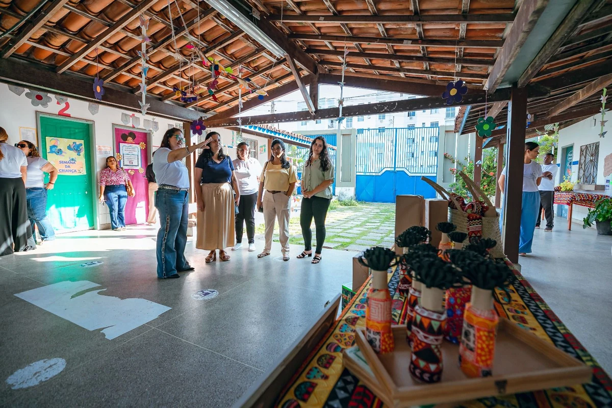 Escola de Lauro de Freitas é reconhecida em premiação
