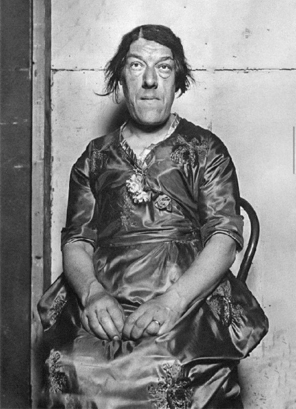 Mary Ann Bevan  por Reprodução