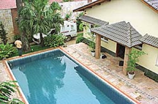 Piscina  da Mansão da Família Richthofen  por Reprodução