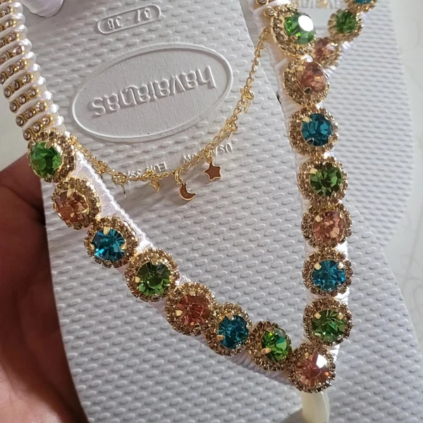  Chinelos Su Entre Linhas  por Reprodução/Instagram